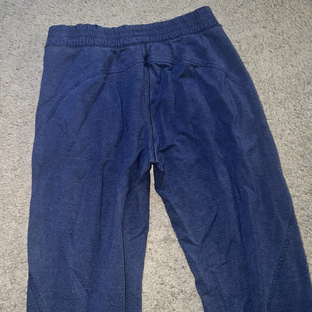 lululemon Women's Navy Blue Jogger Pants size 4